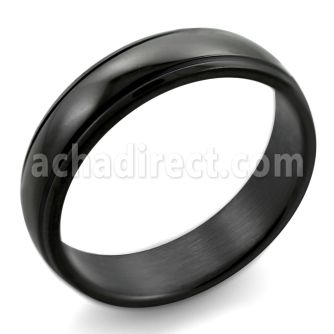 srb19 black anodized stainless steel ring with lined edges