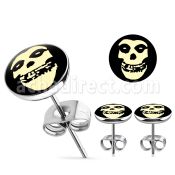er195 par piercings oreja acero inoxidable logo calavera blanca fondo negro 10mm distribuidor