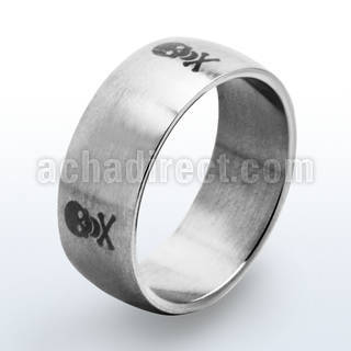 sr18 anillo acero inoxidable banda lisa calavera gravada venta