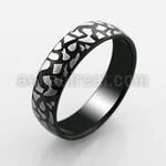 srb52 black stainless steel ring with shattered pattern